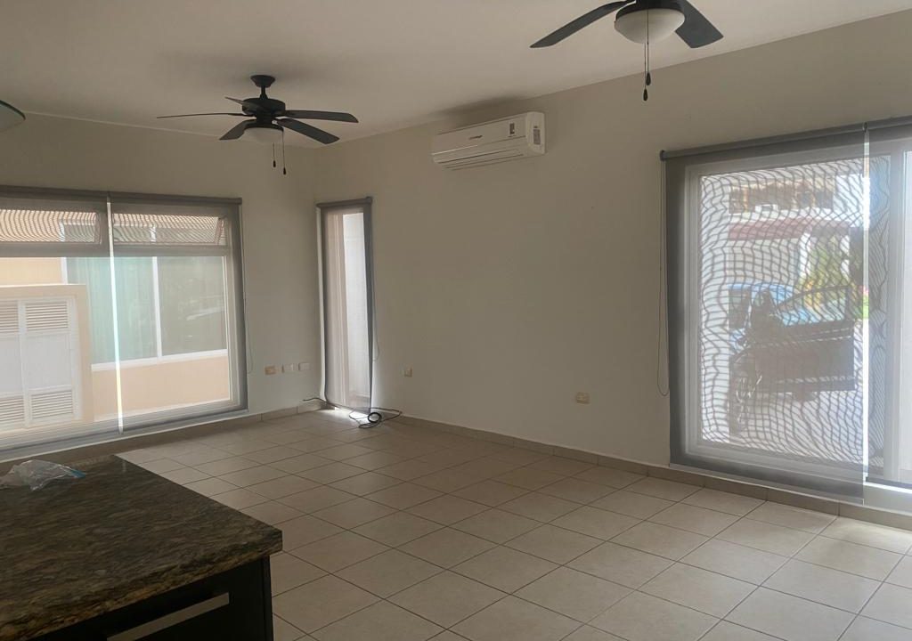 1303fff0-9aed-4081-9c60-d43a649e077e