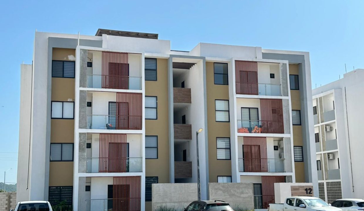 2e583de6-5dcc-42f6-b9e1-c53db243a4bb