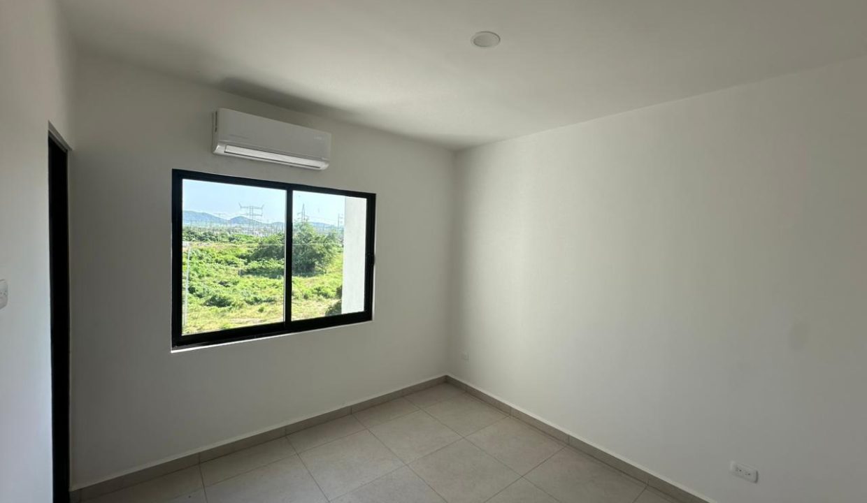 90e93cd1-da67-408b-989e-11ead5c12aeb