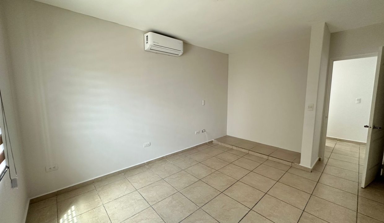 73e710a3-df2b-419f-bdf1-de3338d9de72