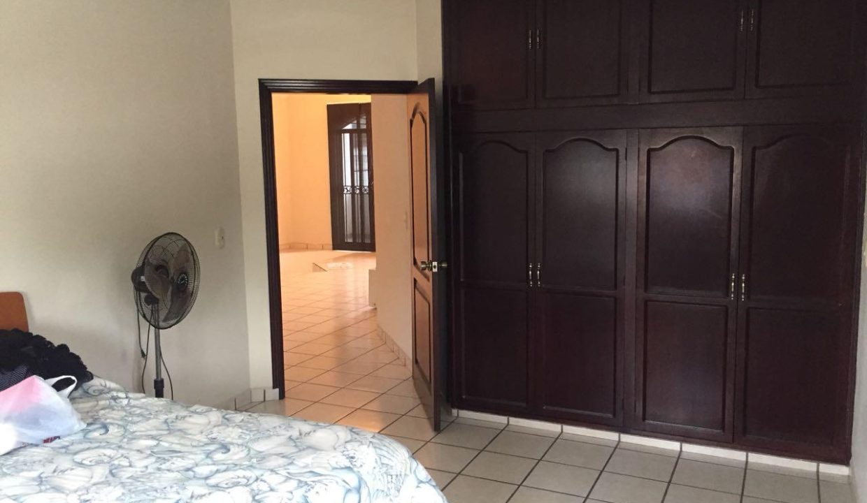 10d2a84a-4853-4d99-afa3-ab7253766c12