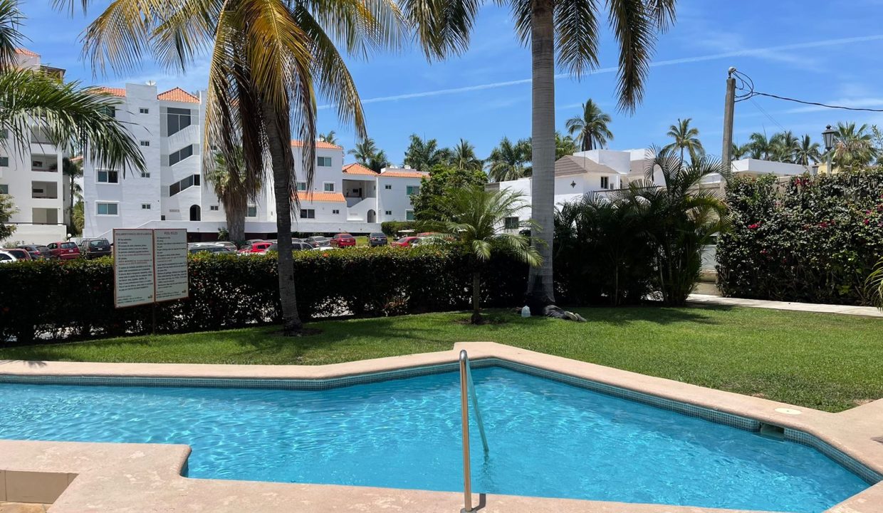 b8f4cdd5-00e3-464d-93df-97a59f109773