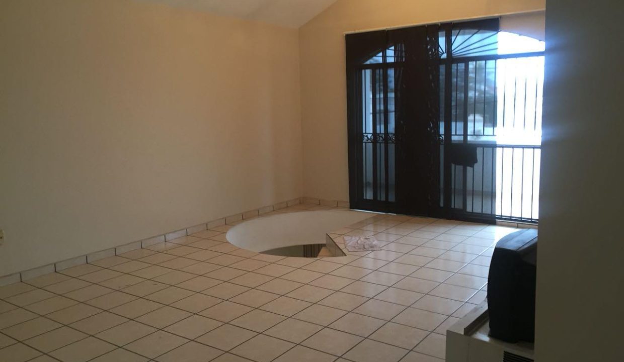 eea2597a-6000-4ec4-8abd-83810bfe189d