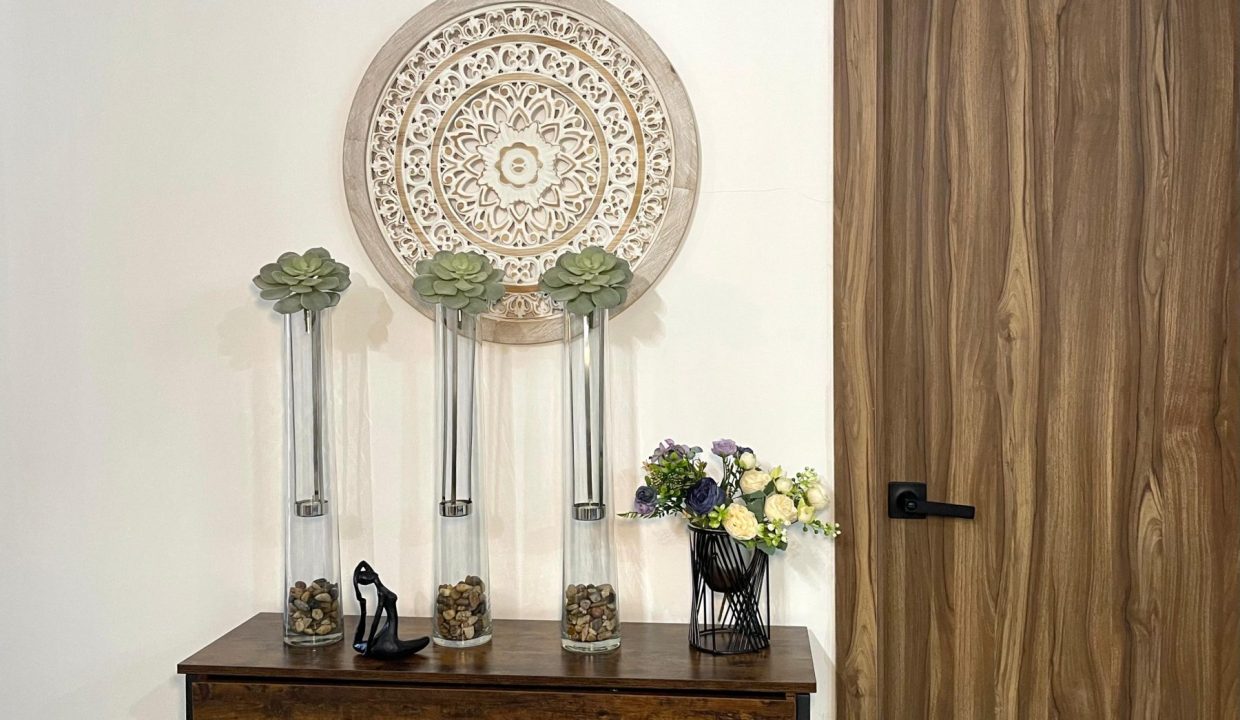 f4dd4fb7-d50b-43f0-91d1-6db48d08e41b